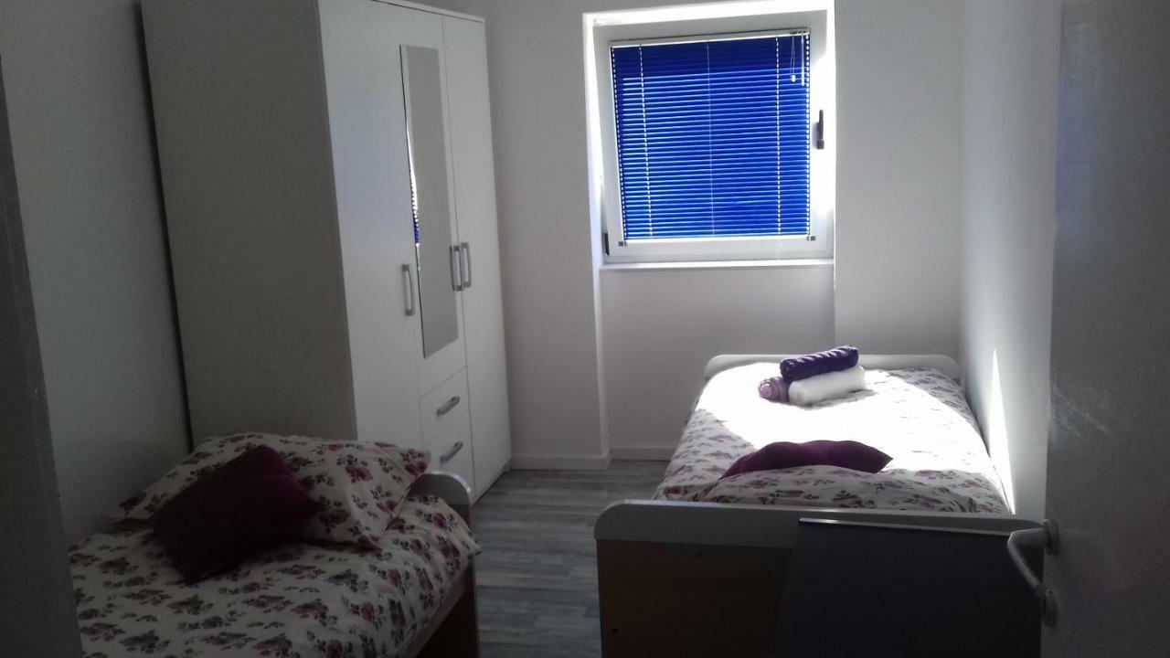 Apartment Lorena 希贝尼克 外观 照片