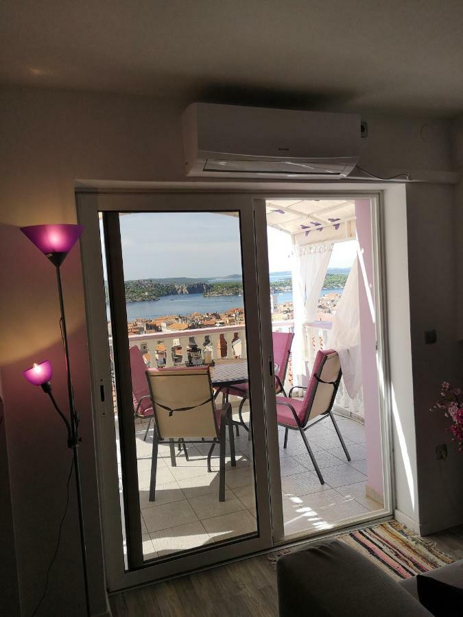 Apartment Lorena 希贝尼克 外观 照片